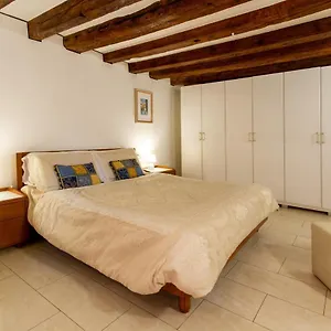dimora-apartment-venezia.hotelslidodijesolo.com/
