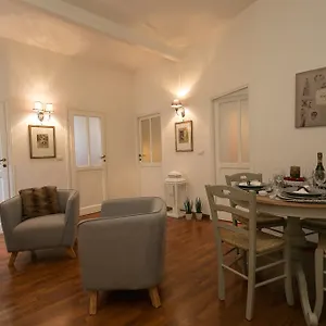 sangelo-terrace-sq-navona.it-romehotels.com/